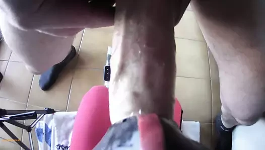 Büyük bir horoz emiyorken bakış açımı gösteren ilk pov videom