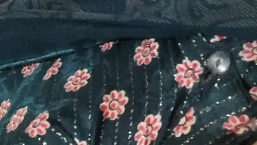 Bhabhi ji ki chut ki grmi Hot bhabhi sexy' bhabhi desi housewife