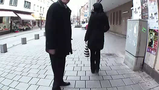 O her zaman eski bir horoz denemek istedi