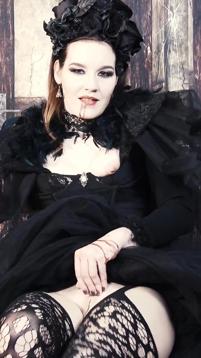 375 Elena Vega gotik seksi kız