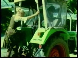 Çiftlik MİLF alır KEDİ yemiş (innerworld)