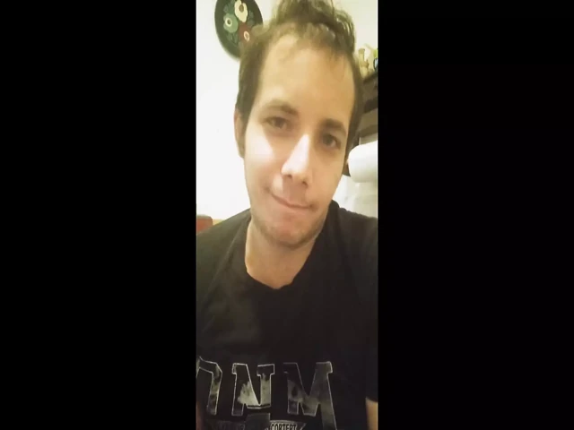 Gergely Molnar - güzel yarak çekim yapıyor