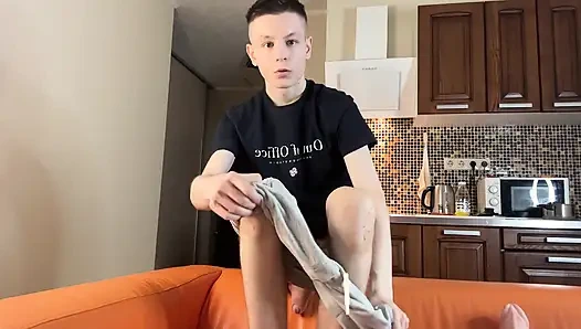 Her şey boşaldı çünkü çok sert boşaldım!