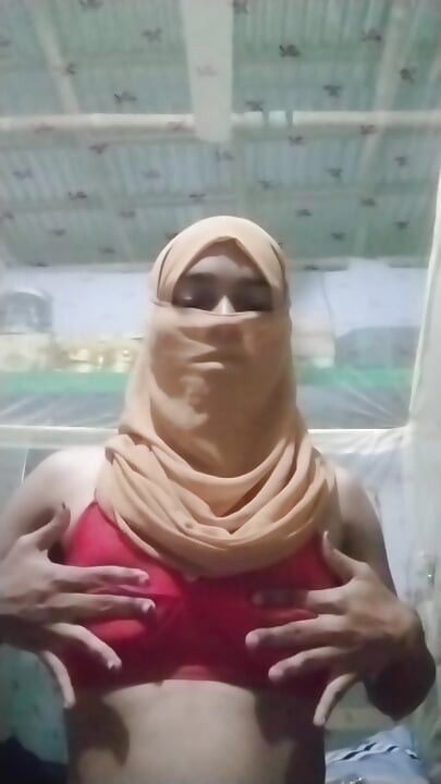 Karınız sevimli göğüsler ve amcık erkek arkadaşı Bangladeşli amcığı parmaklıyor yeni lima seks videosu