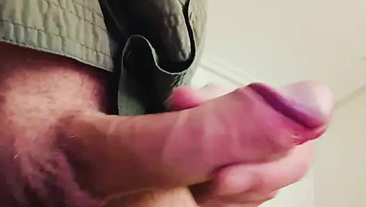 Penisin sürekli okşuyor