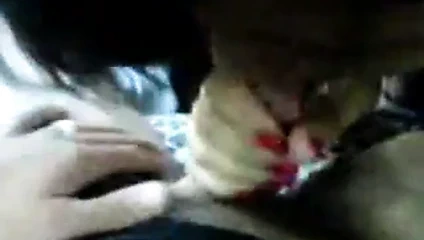 Otopark araba oral seks