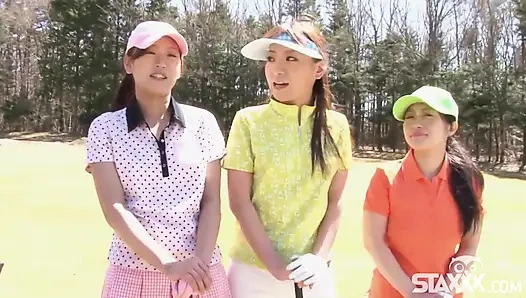 Asyalı golfçüler çıplak ve seksi