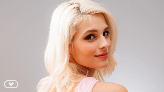 Ateşli it teknisyenlerine döl veriyorum - sanal gerçek porno