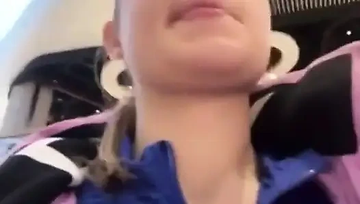 Halkın içinde oral seks