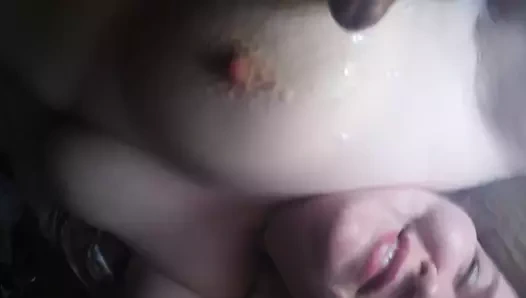 arkadaşının boob üzerinde Cumming