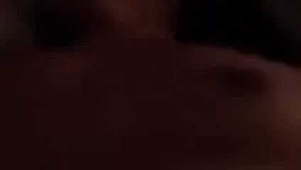 Chinese büyük memeler zıplayan