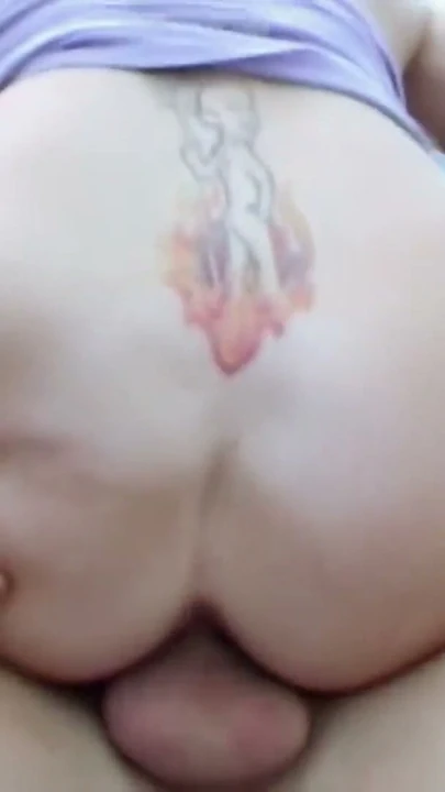 Küçük memeli güzel sarışın orta yaşlı seksi kadın Ava ile terasta anal sikiş | Klip 1
