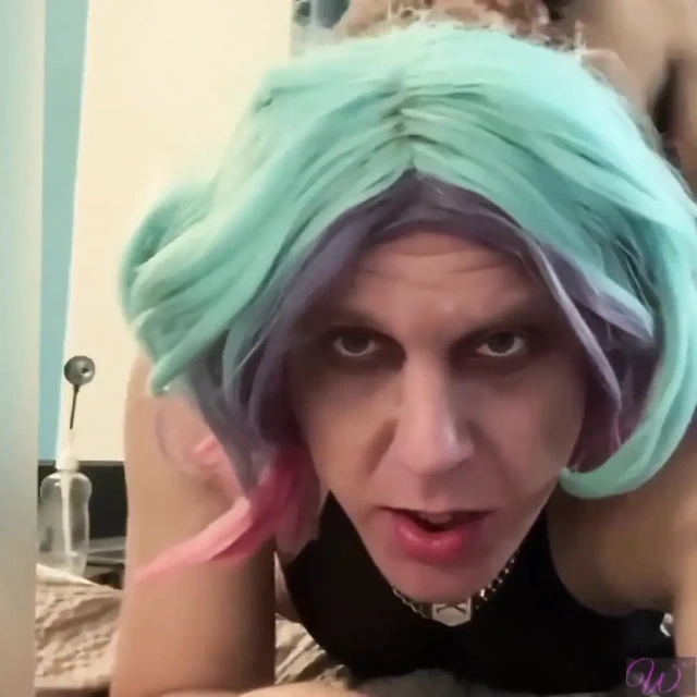 Kadın kılıklı cd komşumla otel buluşması