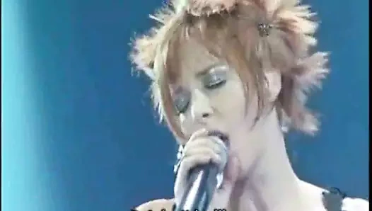 Mylene çiftçi göz şekeri!!