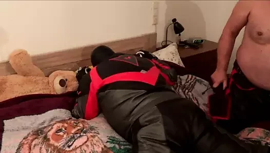 Ein Leder  Wochenende Teil 1