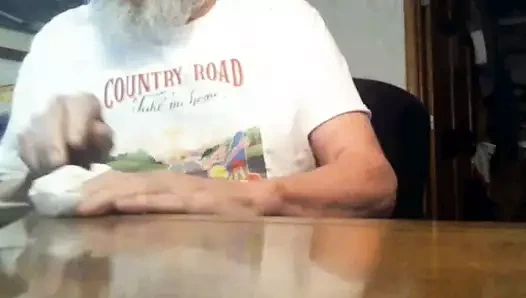 Bearded dede boşalan tekrar