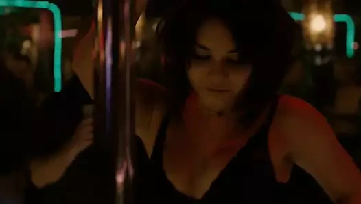 Vanessa hudgens - donmuş zemin 02