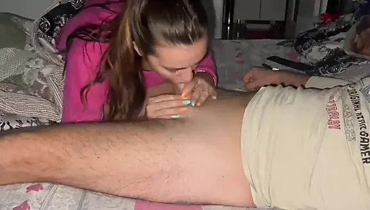 Sabah saksosu ve ağzına boşalma. Deepthroat