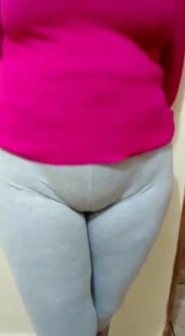 Corsario mescla marcando meu bucetao, calcinha e bundao