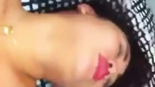 Patronun karısı benim bbc büyüklüğünde ding dong hissediyorum