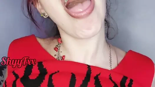 Shyyfxx - seksi boğa güreşçin senin için dans ediyor ve sana hayatının en lezzetli oral seksini yapıyor