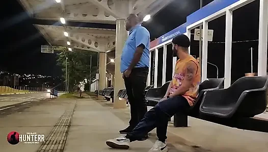 Otobüs durağında seyir Sürücü ve yolcu Video 1