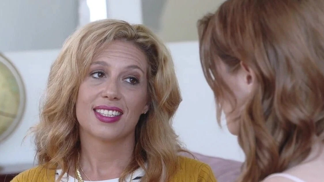 FamilyStrokes - Anh Chị Em Kế Bị Bắt Quả Tang Địt Nhau Bởi Mẹ Kế