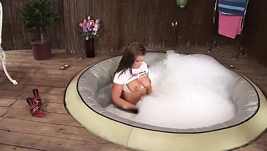 Seksi kız amcık sikişiyor yalıyor büyük yarak emiyor