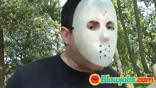 Büyük götlü küçük memeli esmer iyi bir anal seks yapıyor