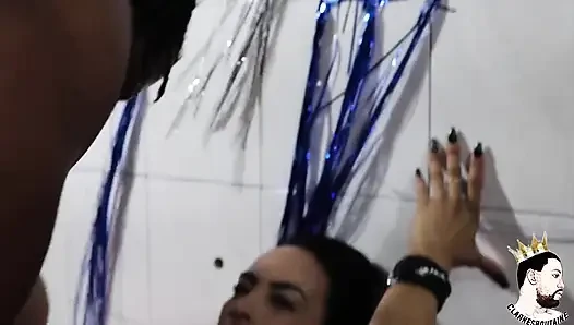 Carnaval ben ve belinha baracho sırasında lil bit oynadı