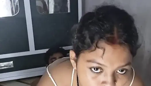 Bangali Evli Kadın Kocası Hintli Ile Seks Yapıyor
