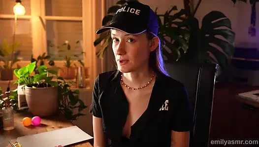 Yaramaz polis memuru odaklanmanı test ediyor - asmr (başın büyük belada...)