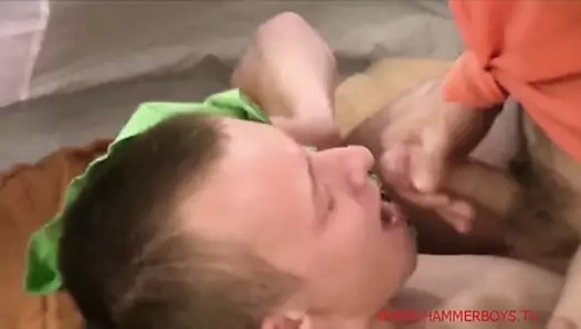 Hammerboys tv'den oynamayı seviyorum