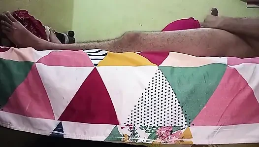 Üvey baba üvey kızını sabah seksiyle sikiyor