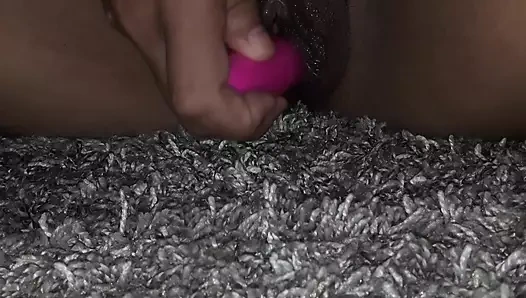 Bu videoyu bana zengin mastürbasyon satan bir cep telefonunda buldum BÖLÜM 4