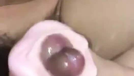 Erkekler mastürbasyon. cumming üzerinde musluklar çift boşalmak rusça