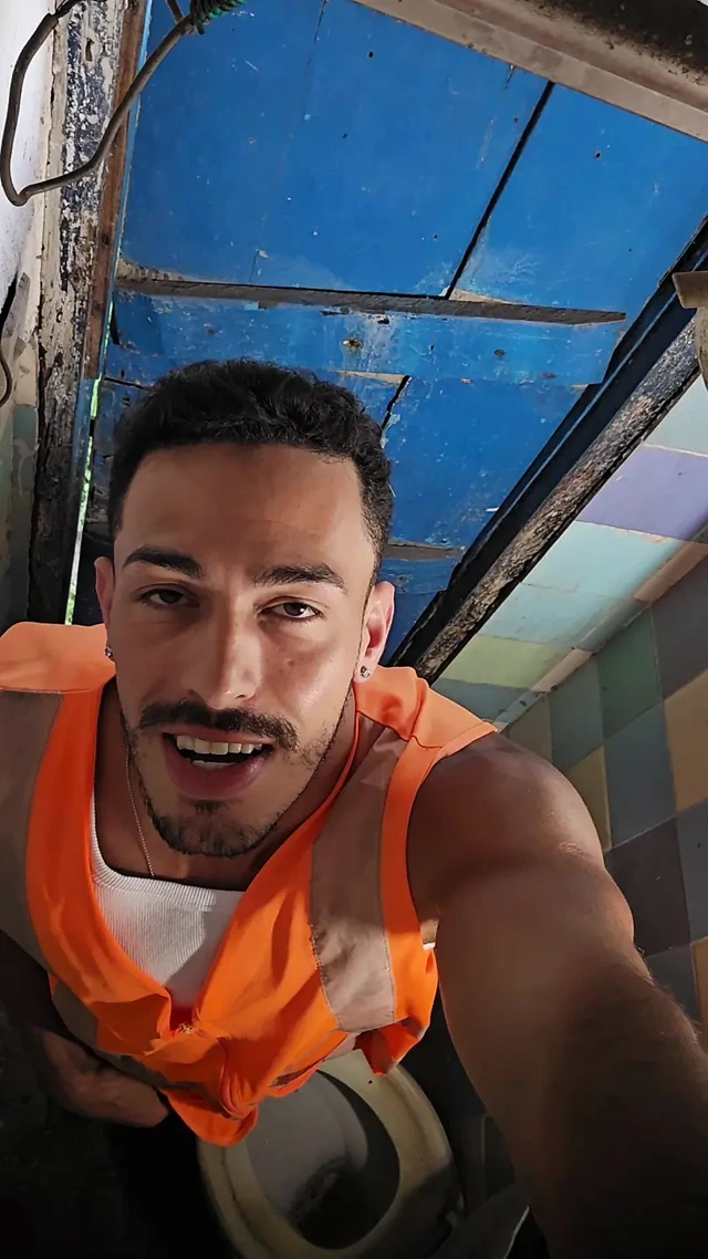 Dois Peões Pegando firmasının banyosu