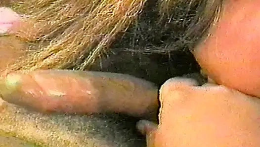 Amatör kapüşonlu ucubeler sokakta korunmasız ve sert