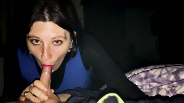 Хороший член в наличии, и я глотаю, как и положено каждой хорошей девочке!