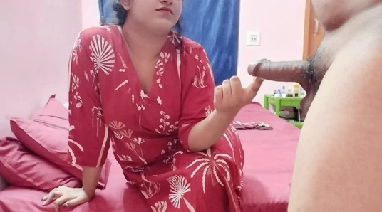 Sürtük amcığımı sikmesi için jiju'mu baştan çıkarıyorum - desi Hintçe edepsizce konuşuyor