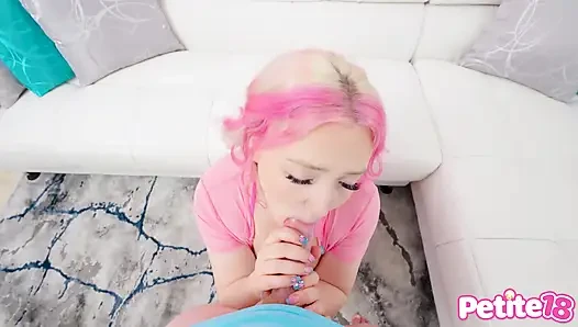 Minyon18- sevimli Eva Nyx sert sikiş ve köpüklü bir dölleme için eğiliyor