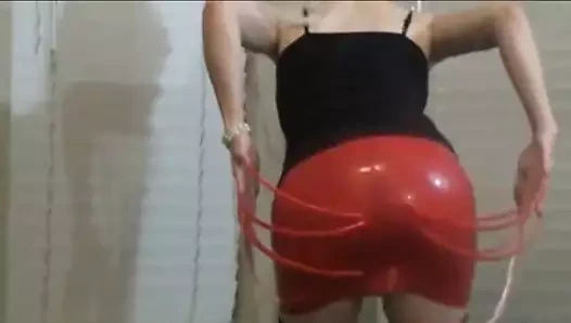 Süper uzun tırnaklar ve saç