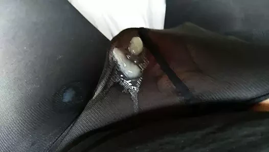 Mastürbasyon ve boşalmak içinde siyah tayt külotlu çorap