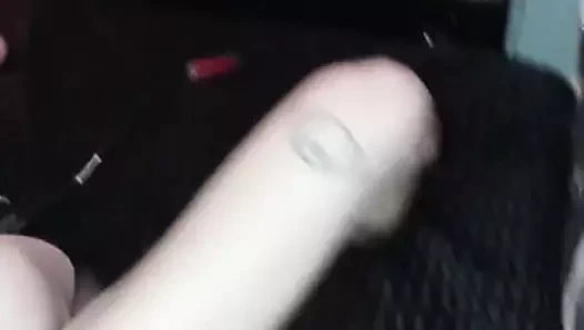 Çek seviyor emme çük