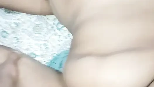 Kız Arkadaşım Çok Sert Sevişti, Sünnetsiz Tam Video. Zevki Hissetmek Için Kulaklıkları Kullanma Ya Da Atlama Yapma.