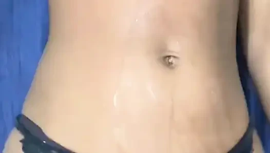 Saf Desi Ateşli Hatun Seksi Dans Ediyor