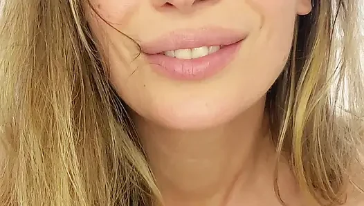 Evde striptiz yapmayı seviyorum