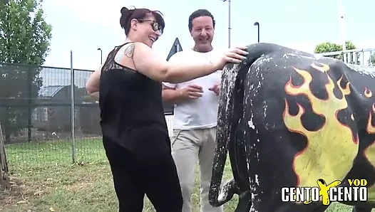 Carolina ineğiyle harika şiplak sikiş