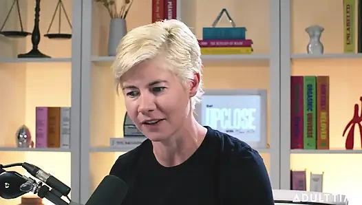 Gal ritchie: spiegler kız ve hentai sevgilisi | Adult Time Podcast