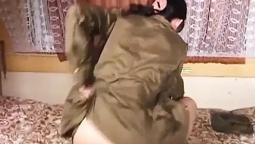 Almanya'dan amatör hatun kamp minibüsünde sikiliyor